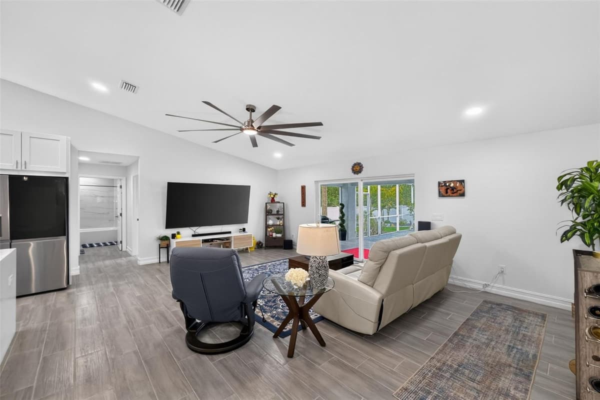 10177 WILDCAT STREET — photo 7 of 44