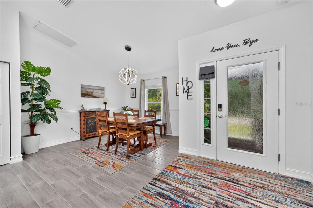 10177 WILDCAT STREET — photo 3 of 44
