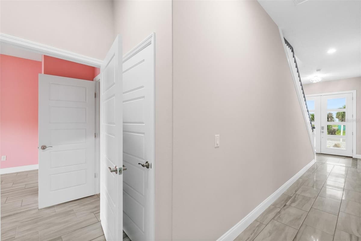 2446 CENTRAL AVENUE — photo 44 of 60