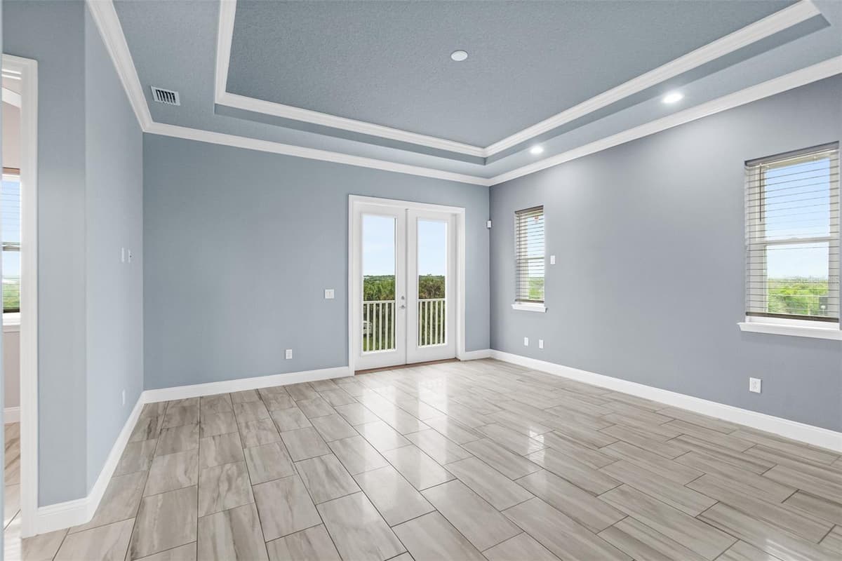 2446 CENTRAL AVENUE — photo 33 of 60
