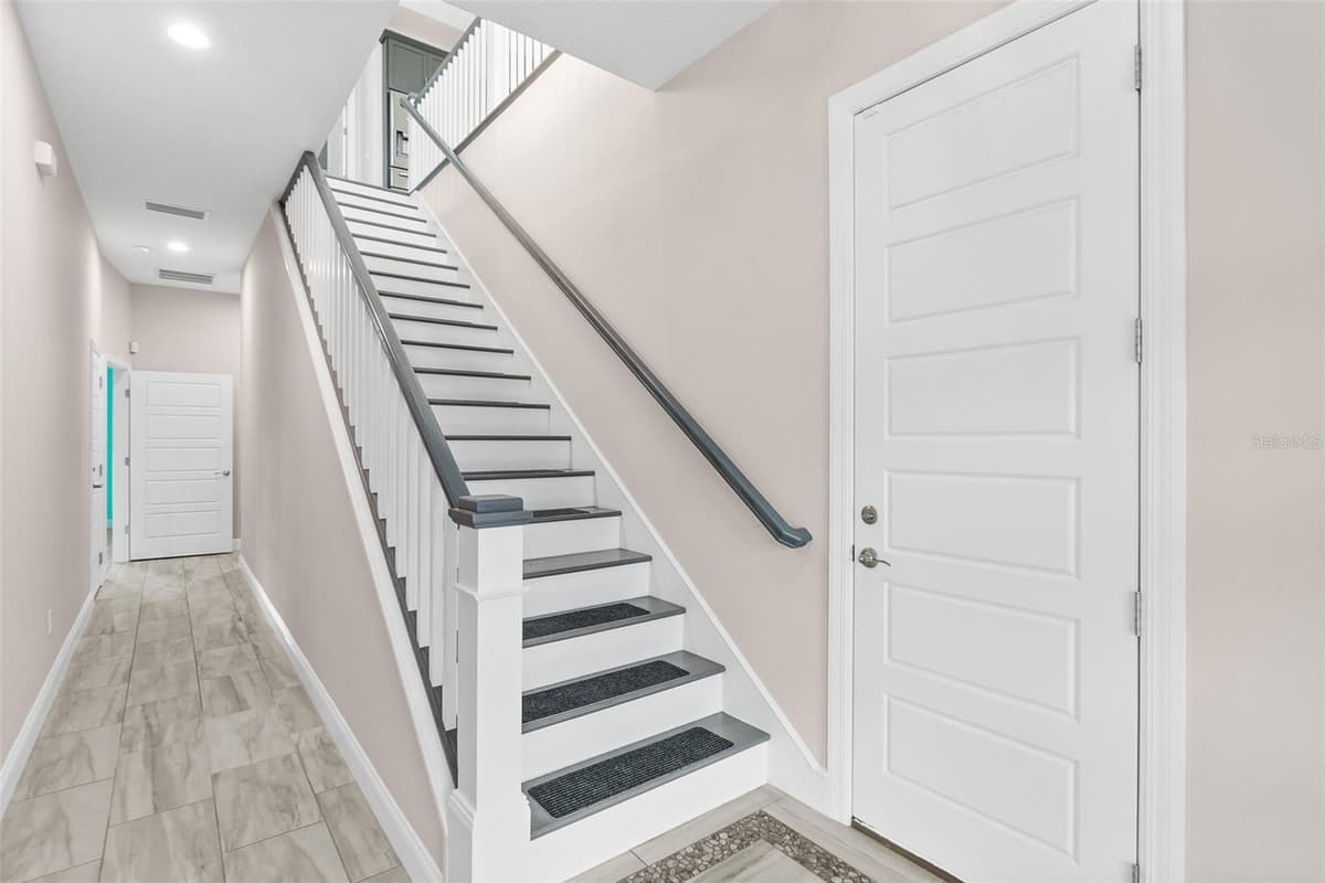 2446 CENTRAL AVENUE — photo 45 of 60