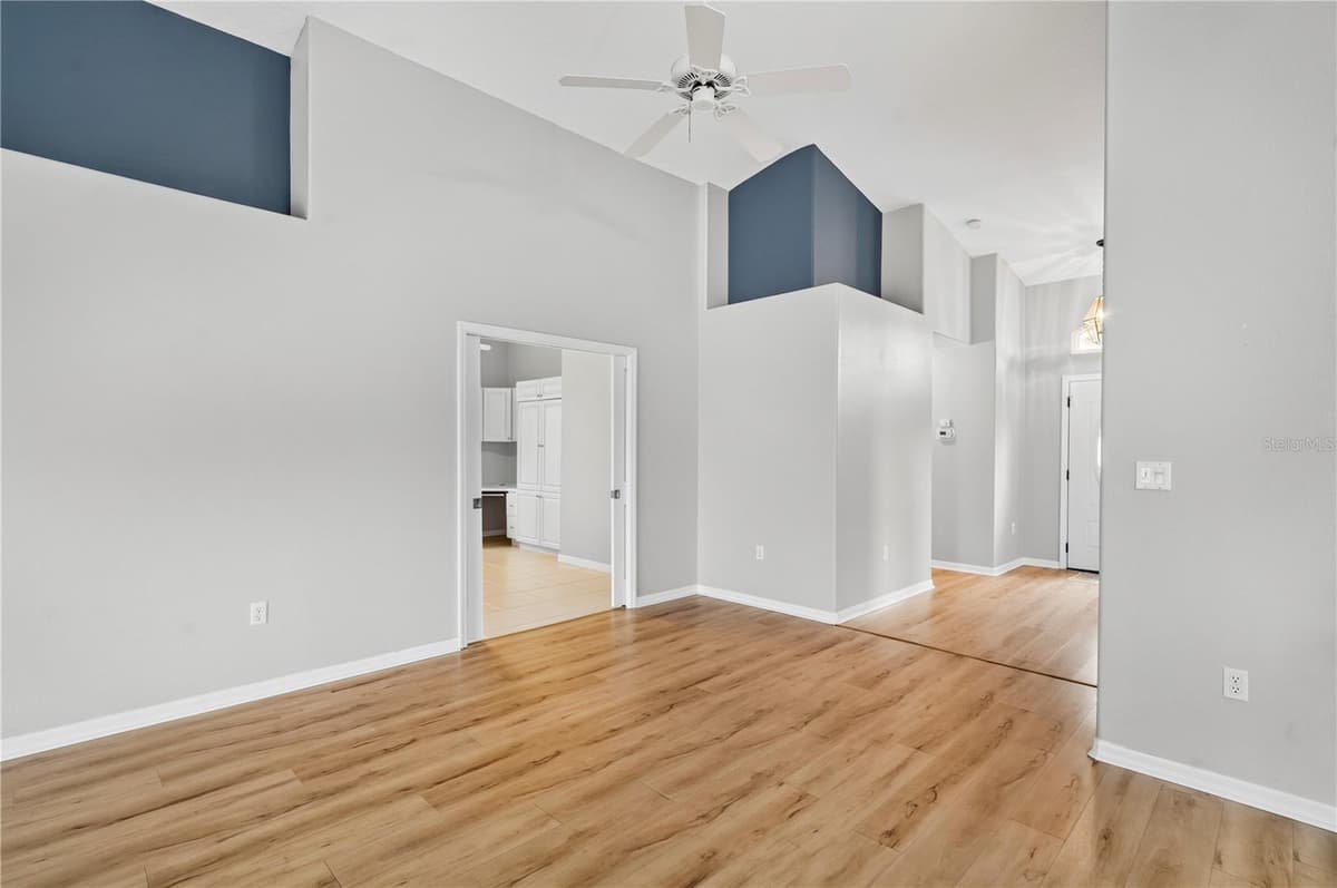 9257 BONNIE COVE DRIVE — photo 9 of 90