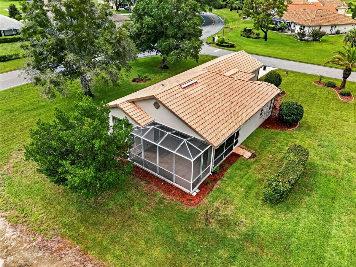 9257 BONNIE COVE DRIVE — photo 4 of 90