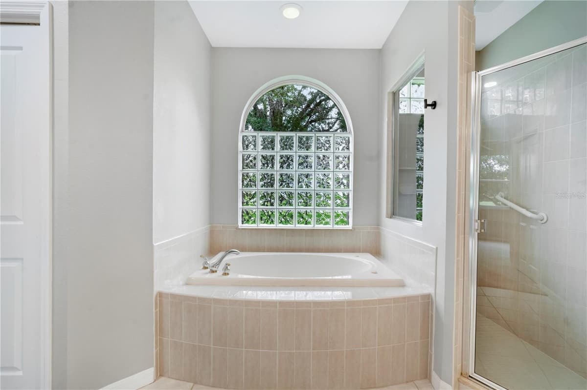 9257 BONNIE COVE DRIVE — photo 22 of 90