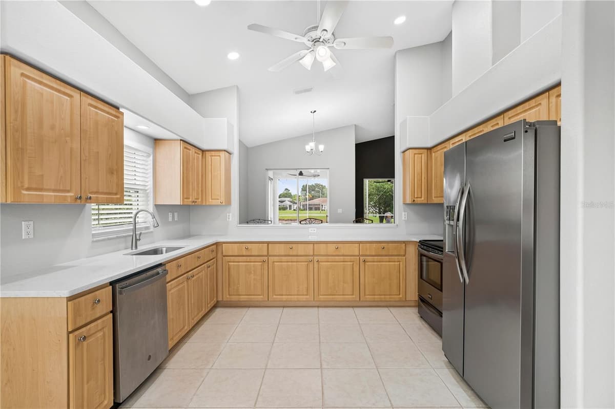 9257 BONNIE COVE DRIVE — photo 16 of 90