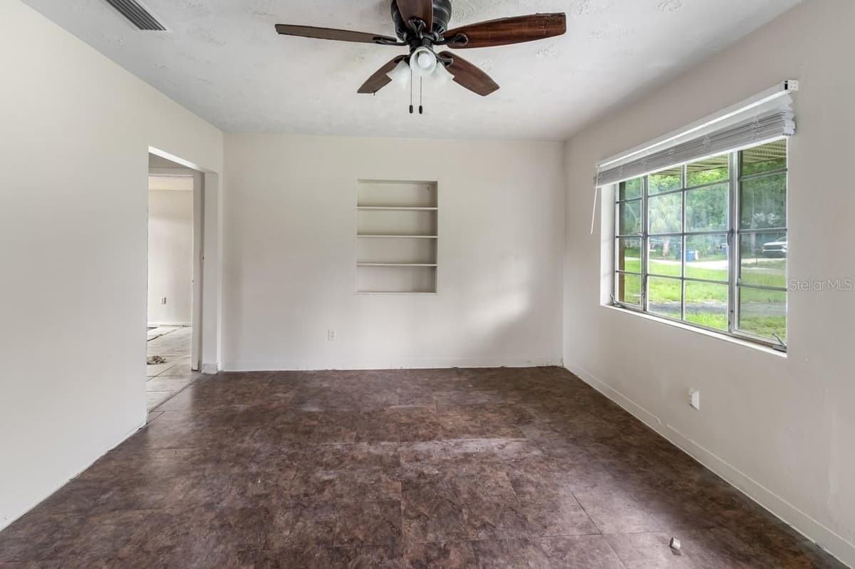 1329 WOODBINE STREET — photo 6 of 31