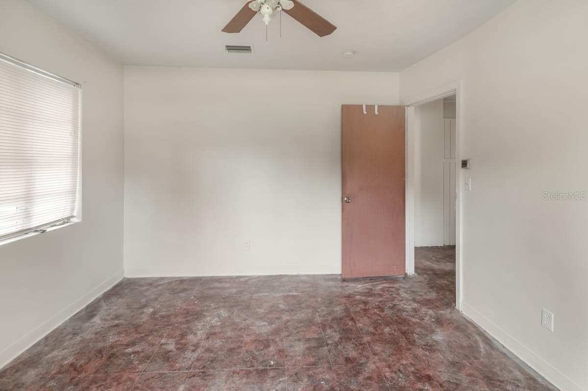 1329 WOODBINE STREET — photo 14 of 31