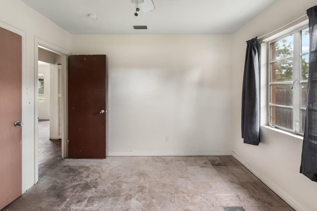 1329 WOODBINE STREET — photo 16 of 31