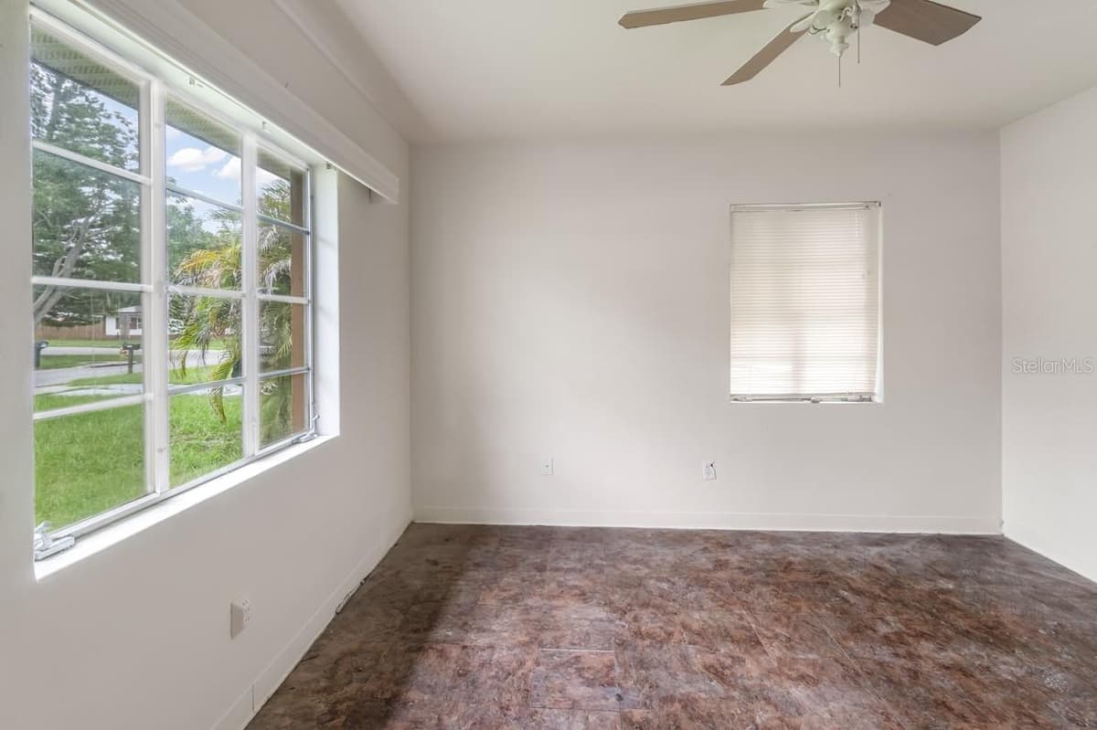 1329 WOODBINE STREET — photo 13 of 31
