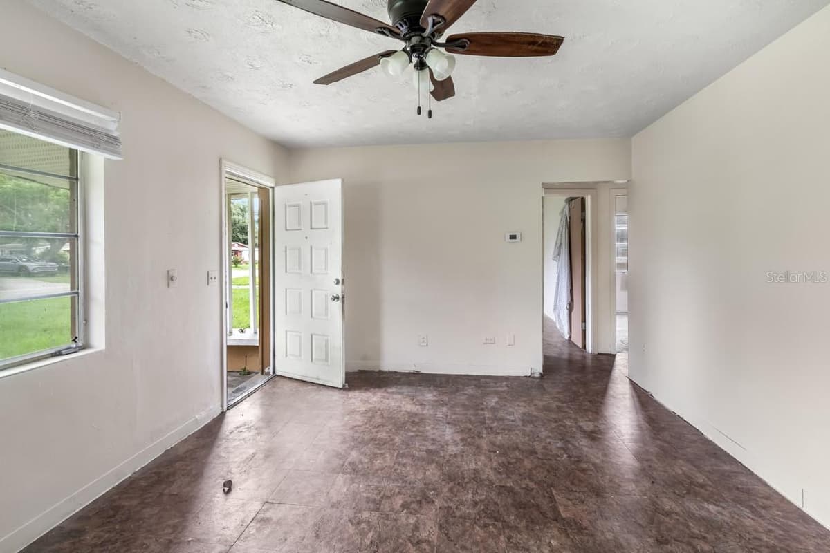 1329 WOODBINE STREET — photo 5 of 31