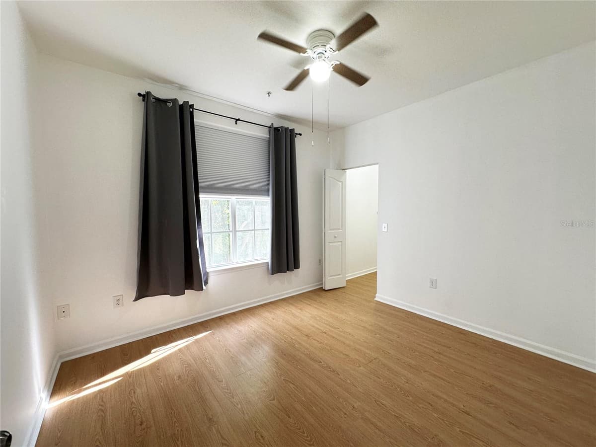 12843 MADISON POINTE CIRCLE — photo 13 of 48
