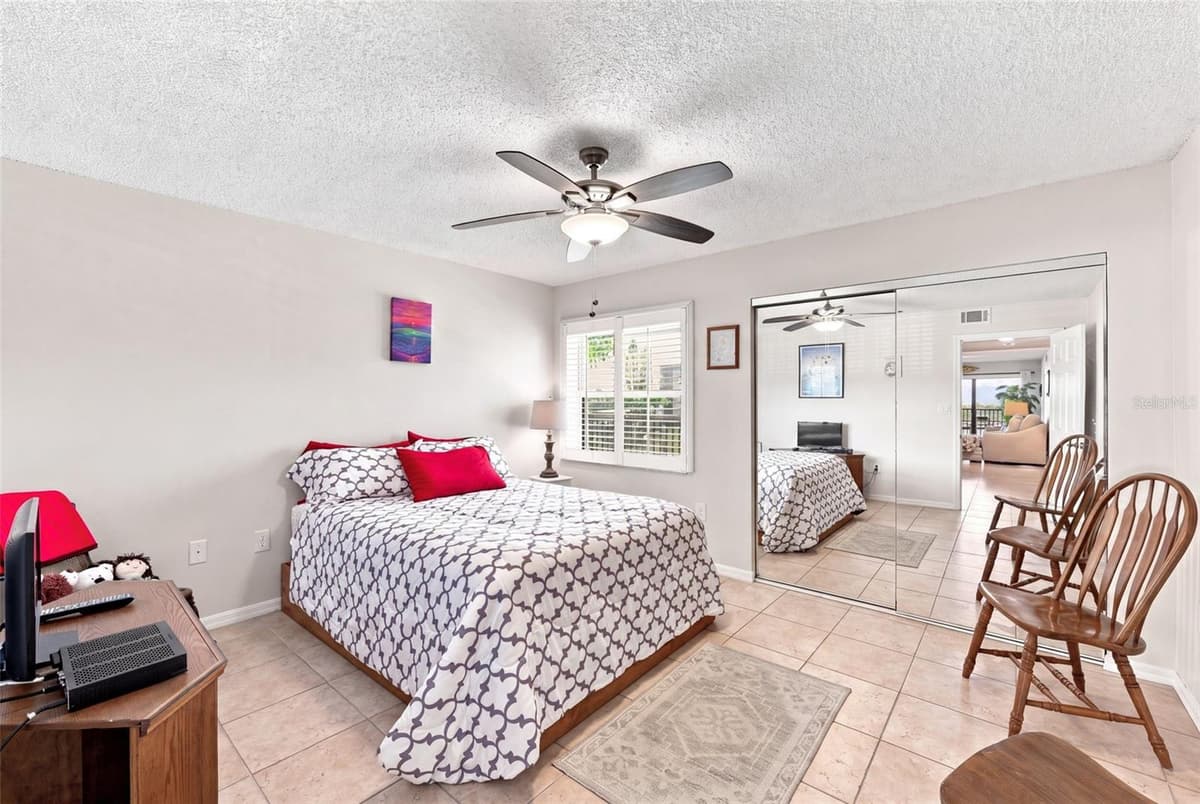 3601 BANANA RIVER BOULEVARD — photo 7 of 34