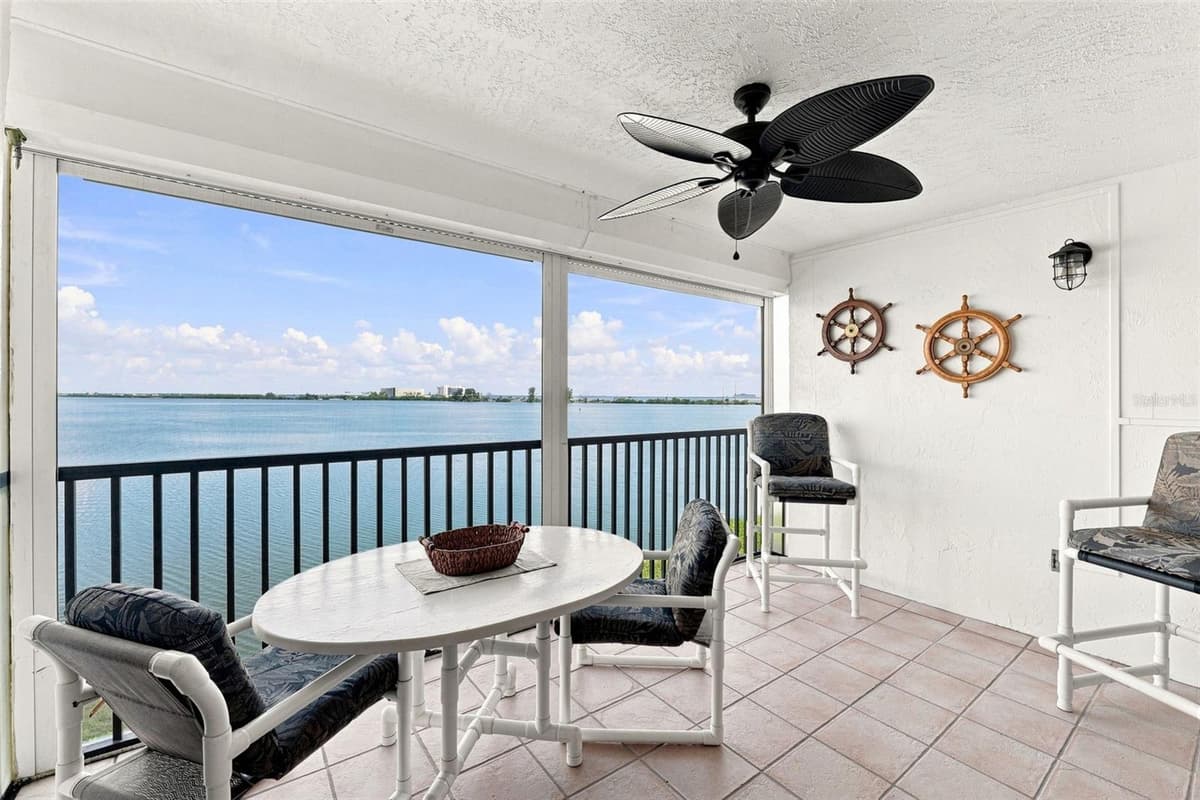 3601 BANANA RIVER BOULEVARD — photo 25 of 34