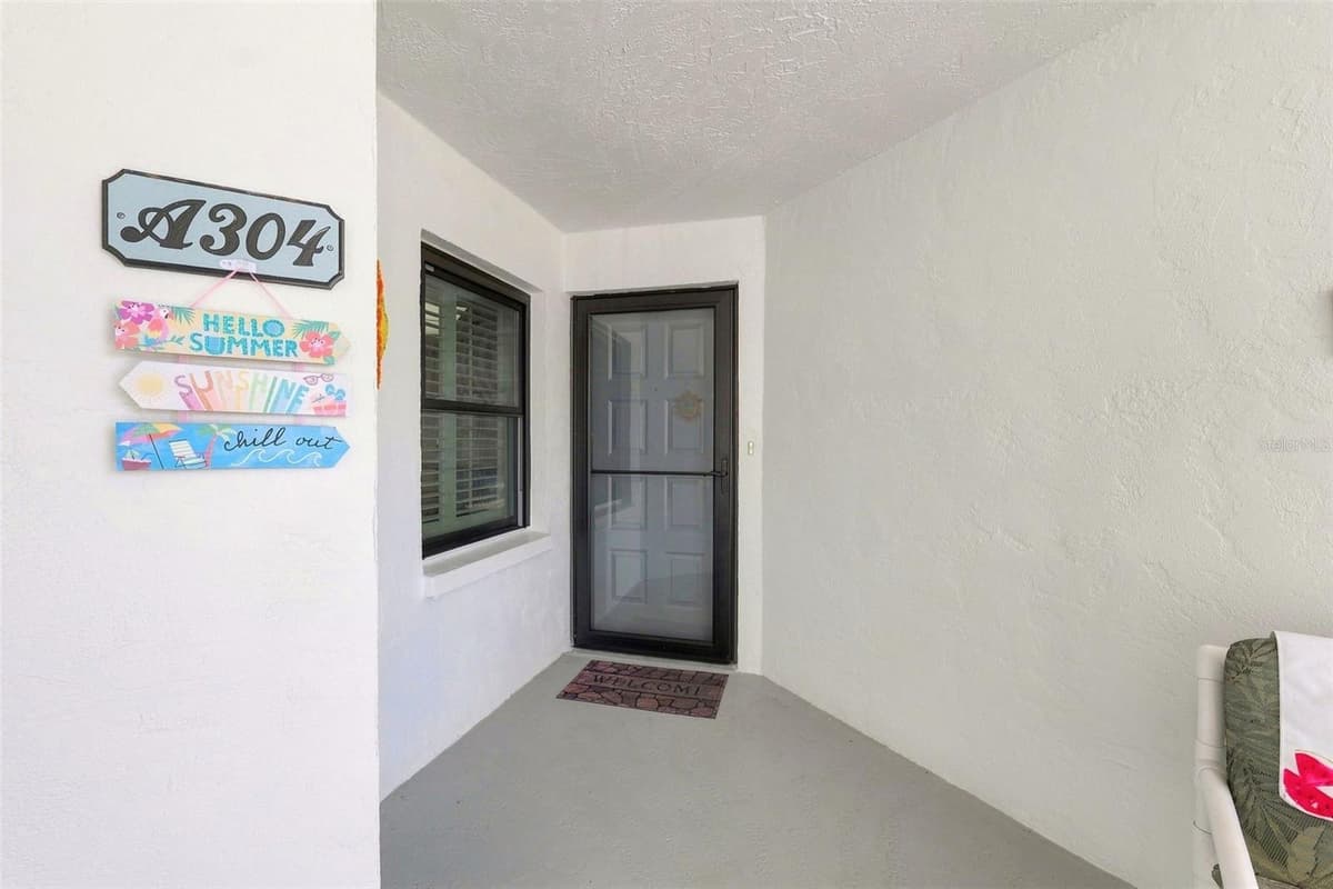 3601 BANANA RIVER BOULEVARD — photo 31 of 34