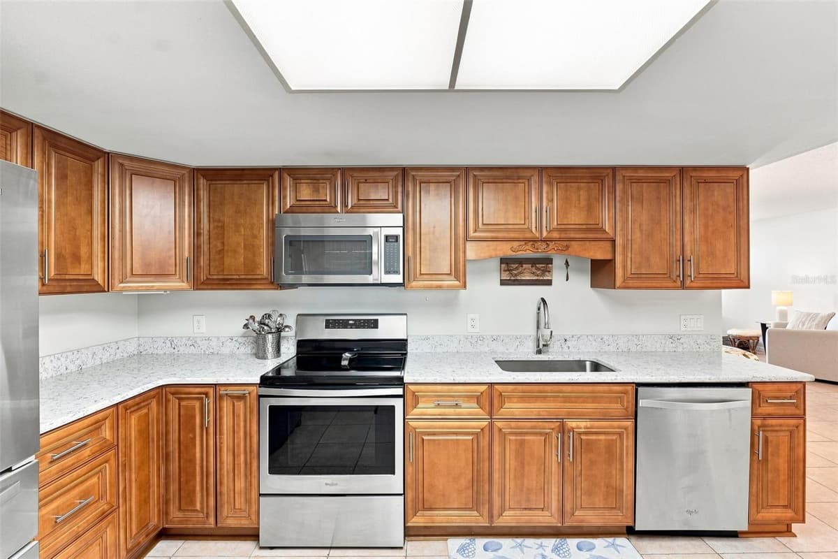 3601 BANANA RIVER BOULEVARD — photo 12 of 34
