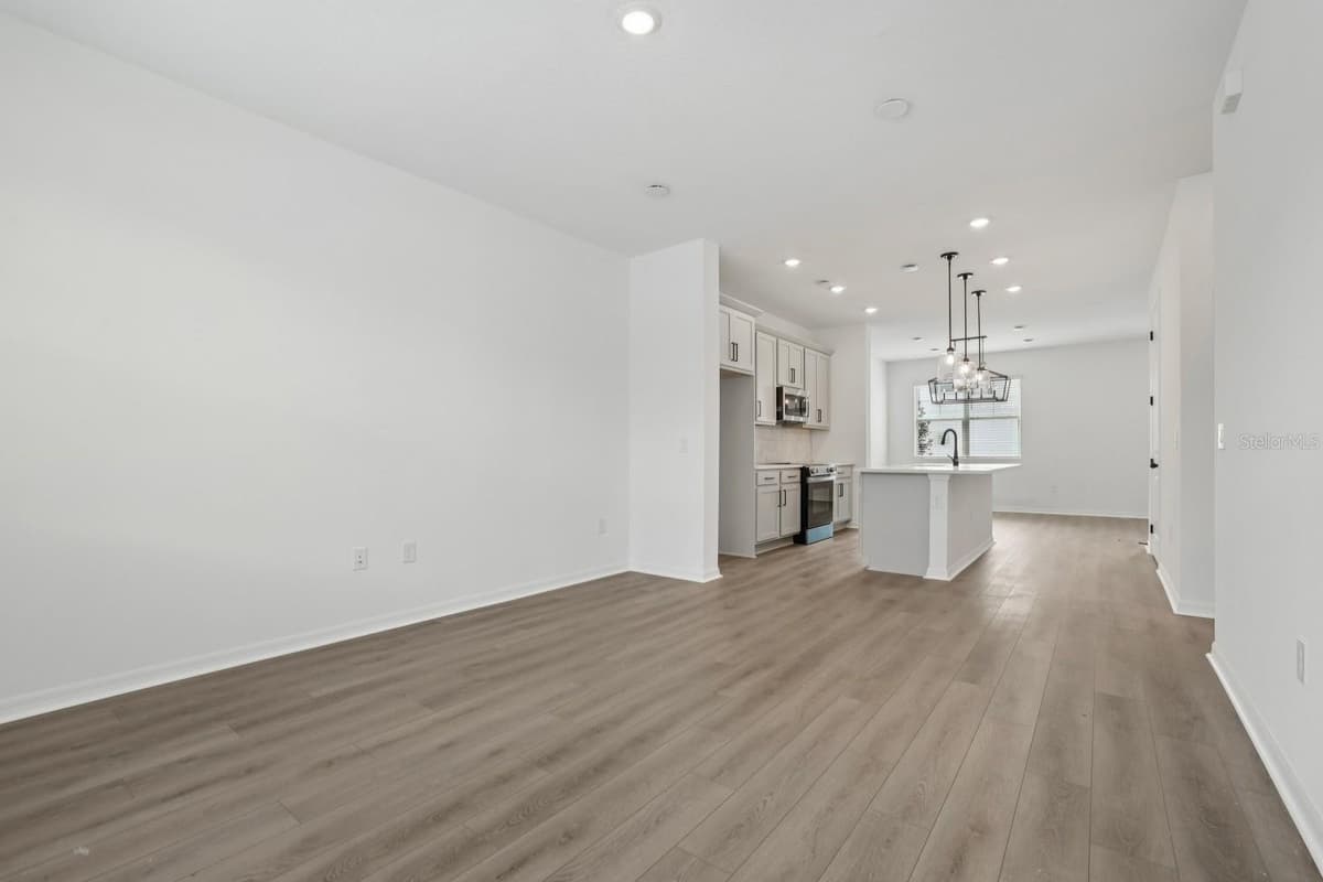 17398 SWEET MORO DRIVE — photo 12 of 28