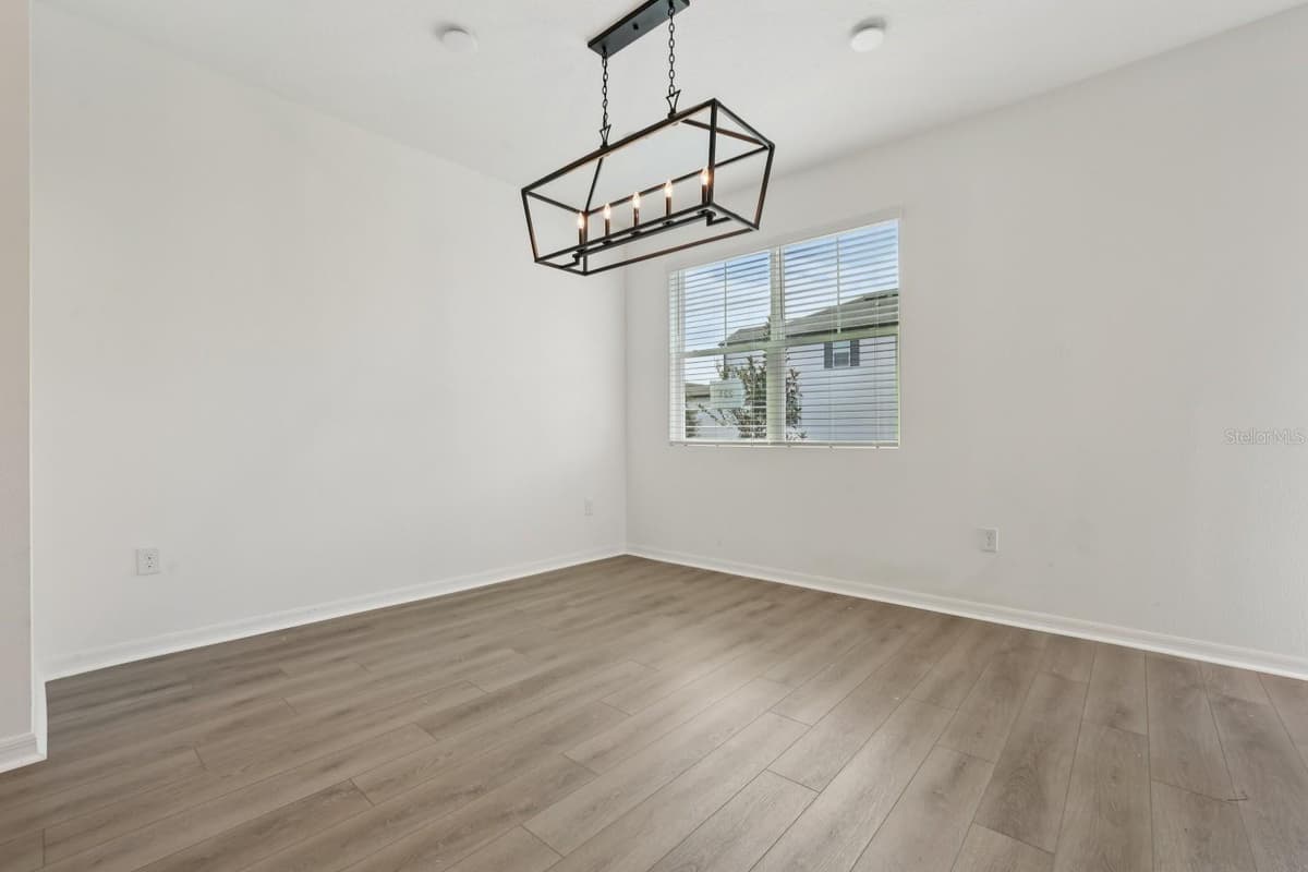 17398 SWEET MORO DRIVE — photo 6 of 28