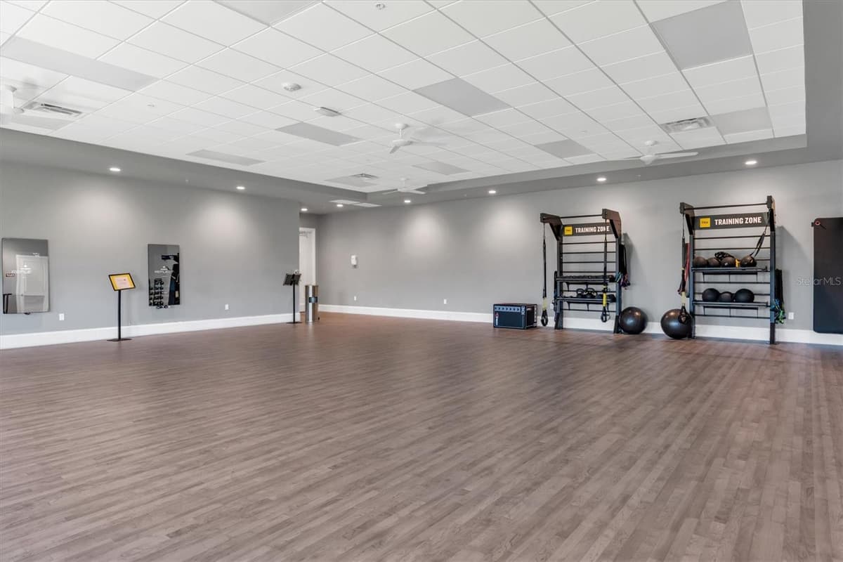 14081 HERITAGE LANDING BOULEVARD — photo 47 of 65