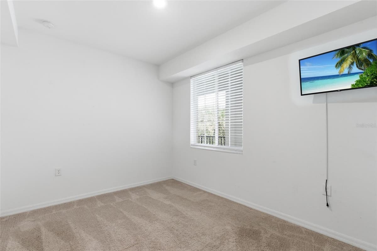 14081 HERITAGE LANDING BOULEVARD — photo 23 of 65
