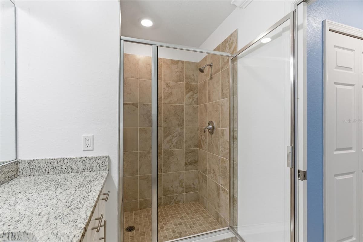 14081 HERITAGE LANDING BOULEVARD — photo 21 of 65
