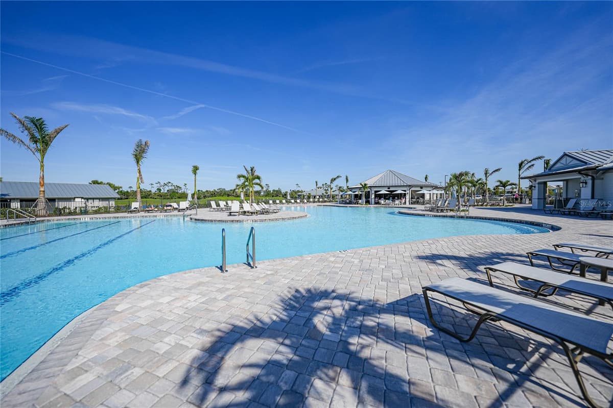14081 HERITAGE LANDING BOULEVARD — photo 42 of 65