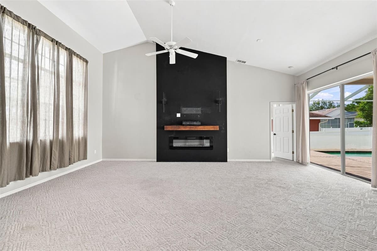 7258 ALOE DRIVE — photo 8 of 58