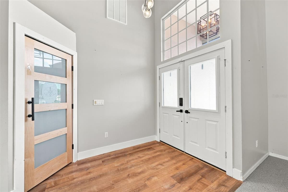 7258 ALOE DRIVE — photo 5 of 58