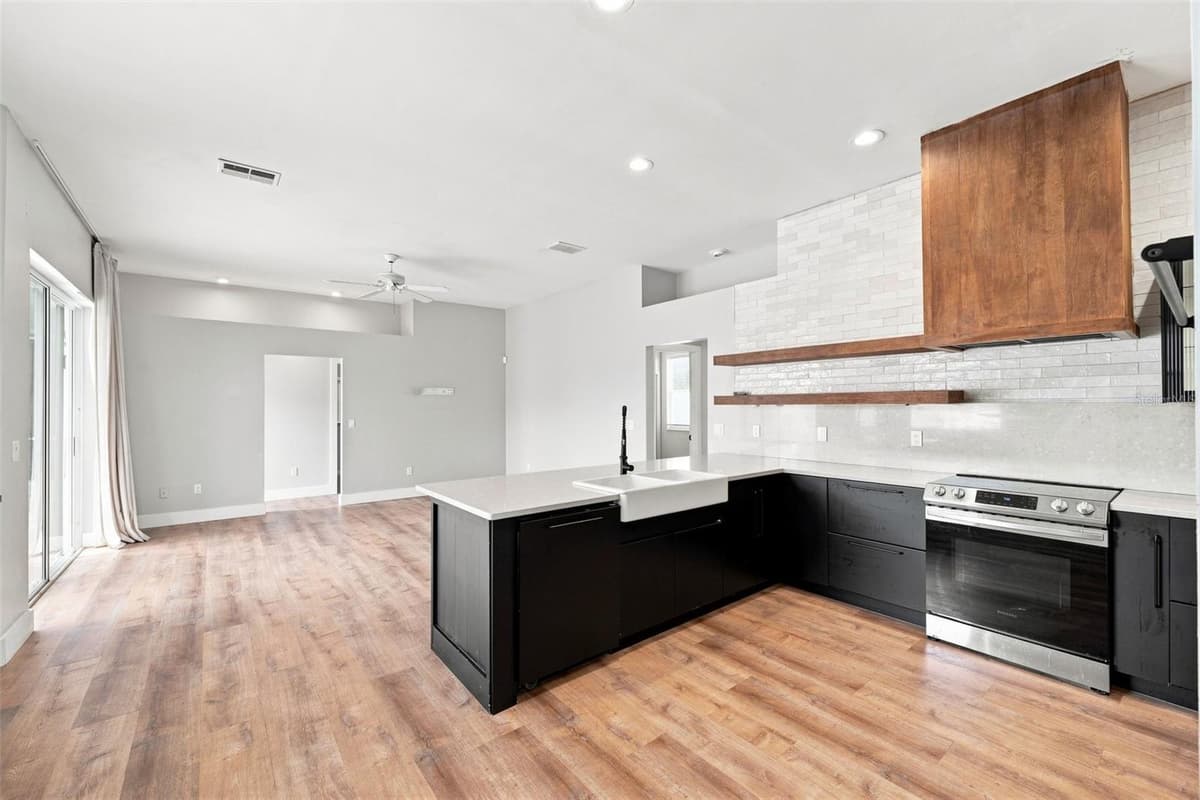 7258 ALOE DRIVE — photo 11 of 58