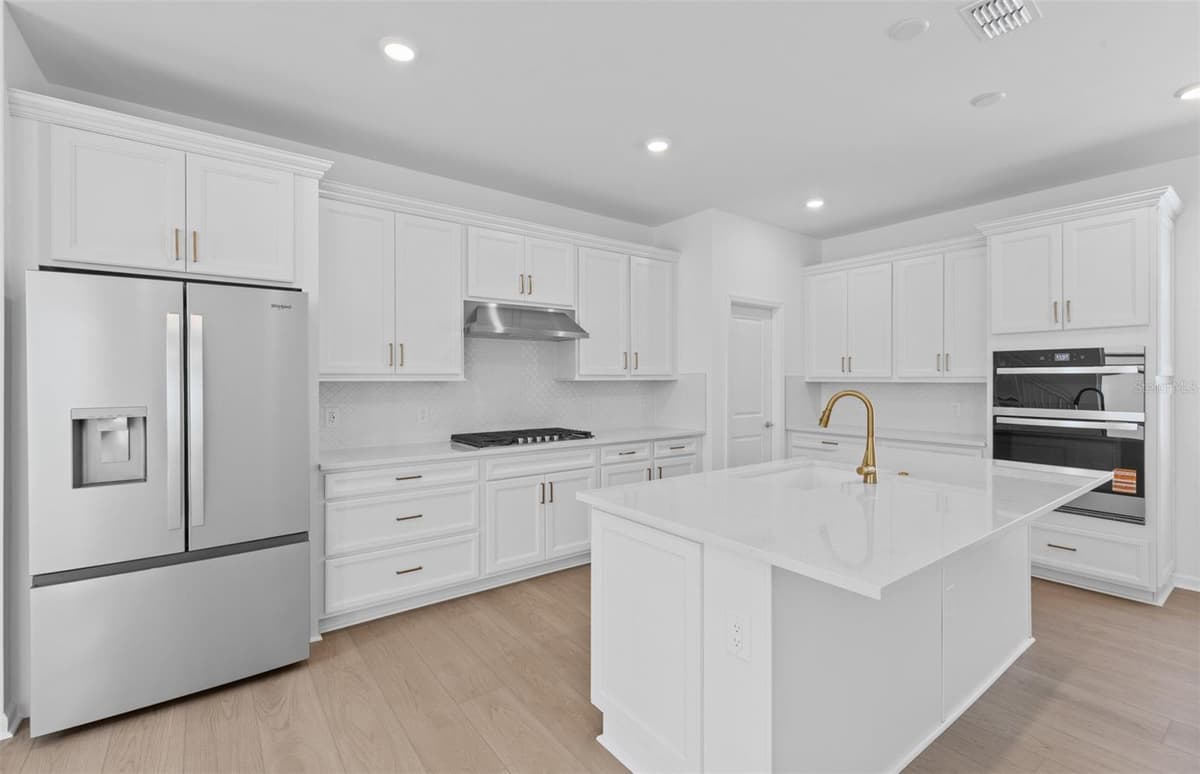 7719 REFLECTION PARKWAY — photo 17 of 36