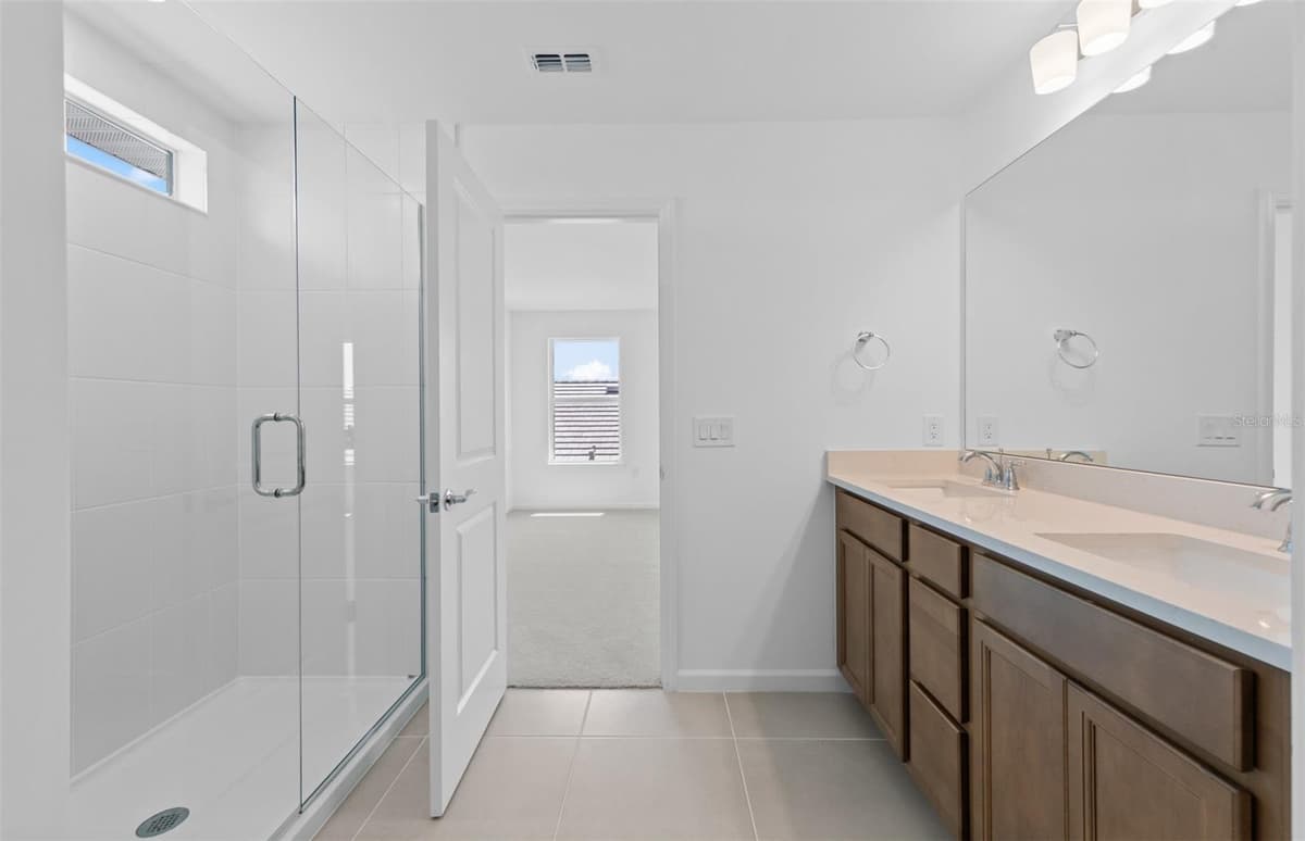7719 REFLECTION PARKWAY — photo 34 of 36