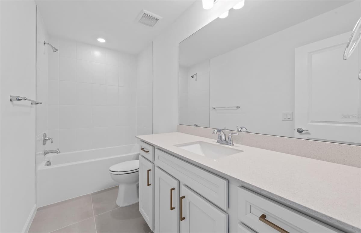 7719 REFLECTION PARKWAY — photo 10 of 36