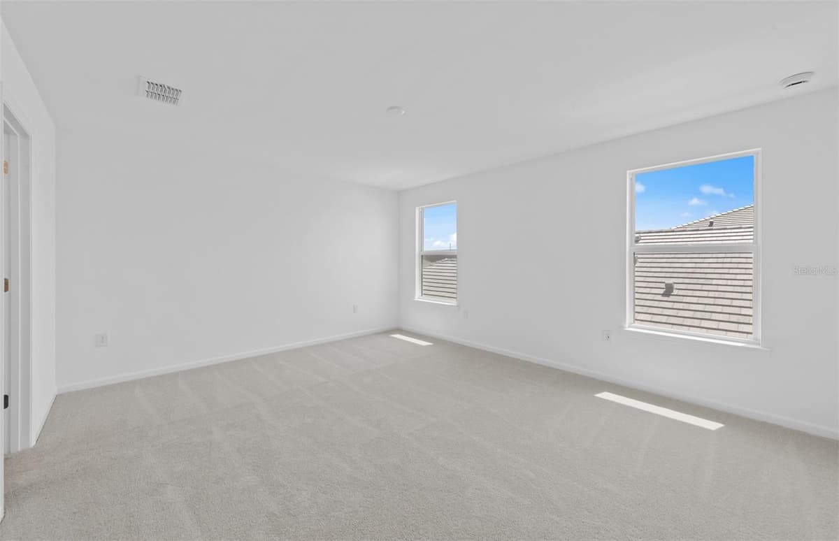 7719 REFLECTION PARKWAY — photo 32 of 36