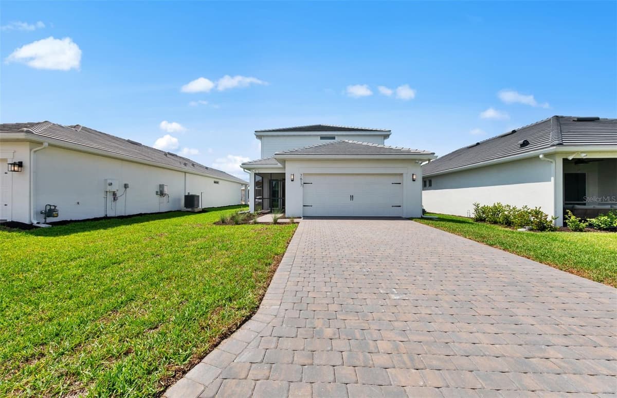 7719 REFLECTION PARKWAY — photo 1 of 36