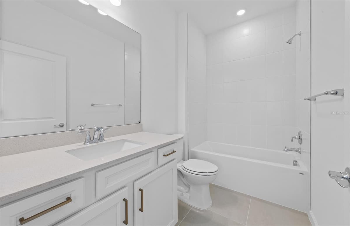 7719 REFLECTION PARKWAY — photo 8 of 36