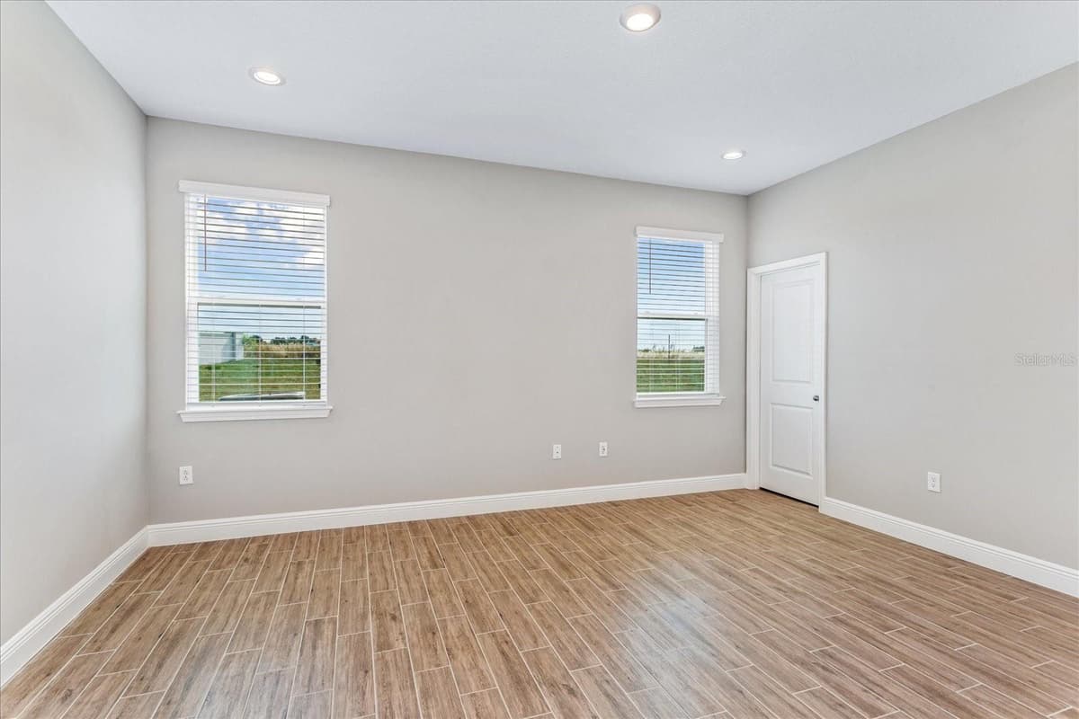 17314 WILD DAISY DRIVE — photo 14 of 32