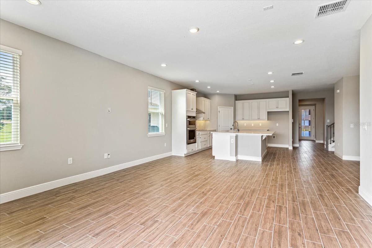 17314 WILD DAISY DRIVE — photo 12 of 32