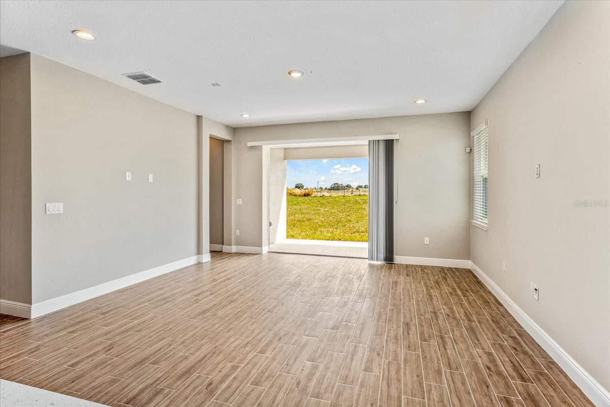17314 WILD DAISY DRIVE — photo 11 of 32