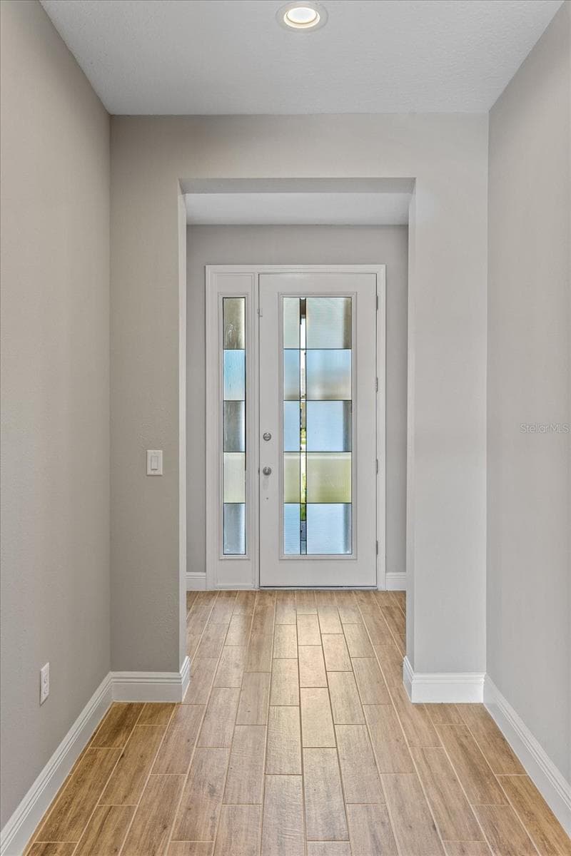 17314 WILD DAISY DRIVE — photo 3 of 32