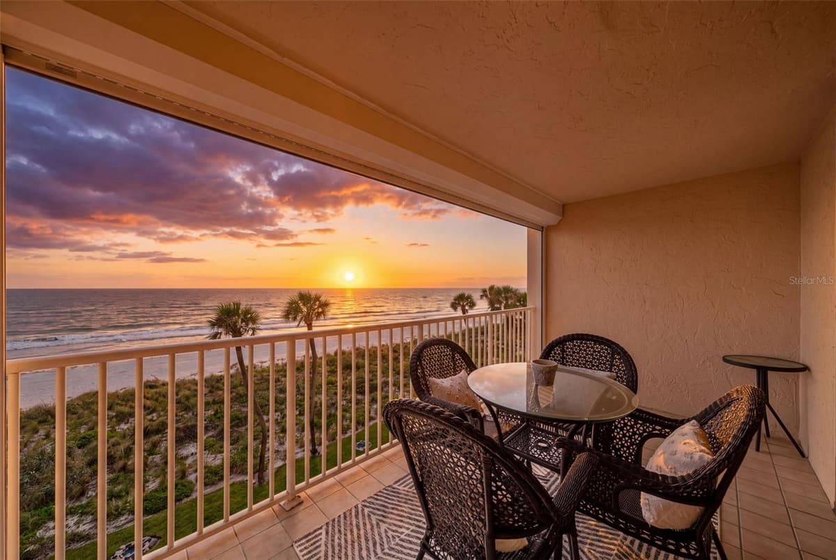 4325 GULF OF MEXICO DRIVE — photo 25 of 100