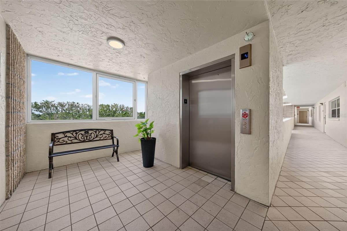 4325 GULF OF MEXICO DRIVE — photo 10 of 100