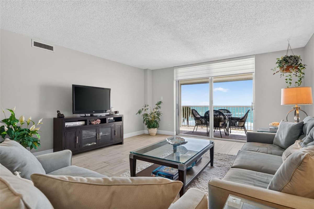 4325 GULF OF MEXICO DRIVE — photo 18 of 100