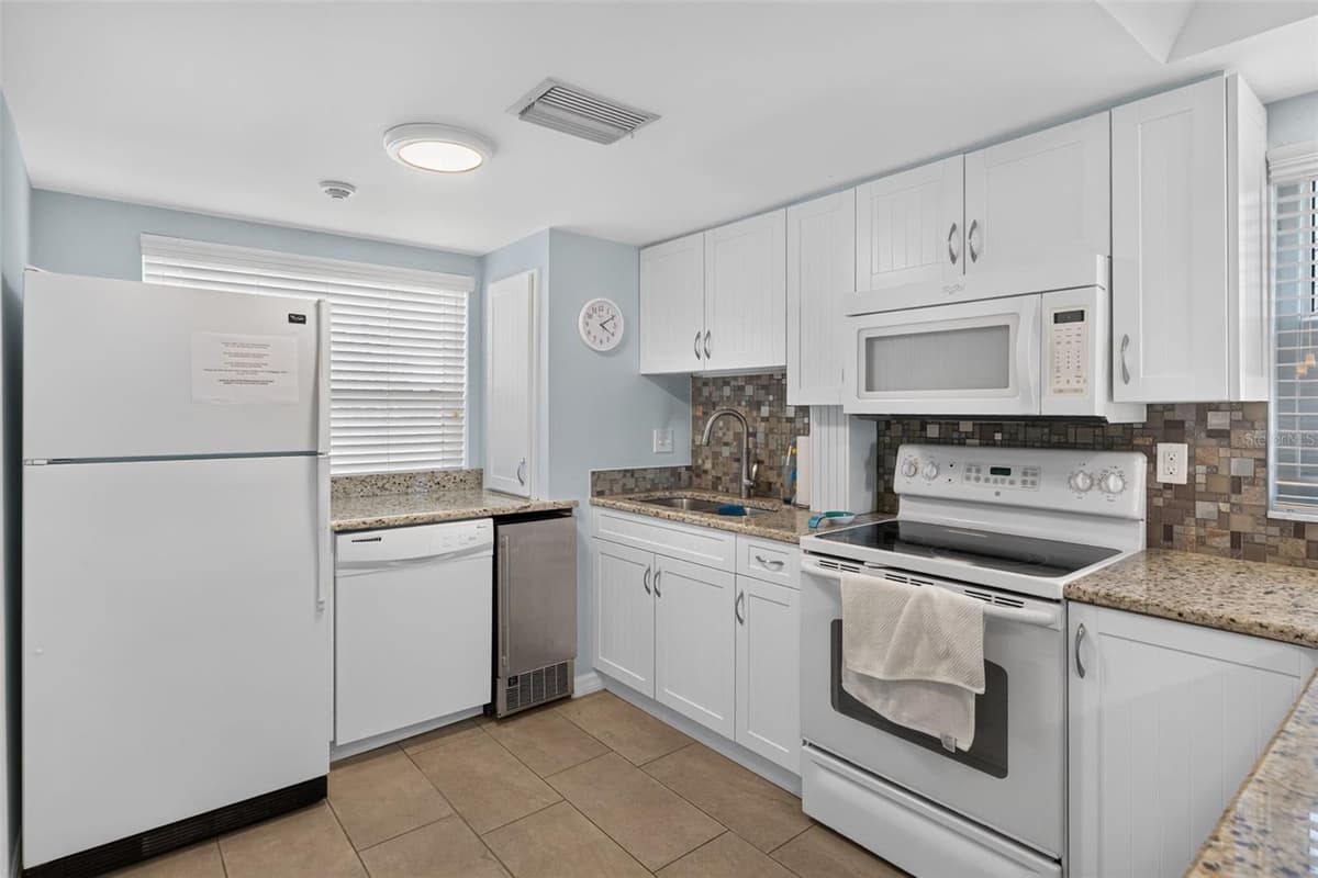 4325 GULF OF MEXICO DRIVE — photo 53 of 100