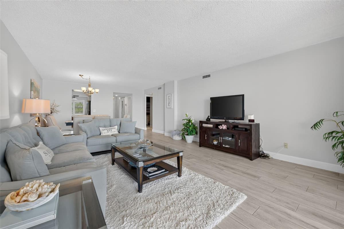 4325 GULF OF MEXICO DRIVE — photo 20 of 100