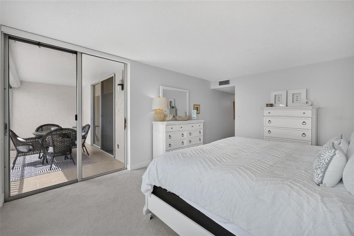 4325 GULF OF MEXICO DRIVE — photo 38 of 100
