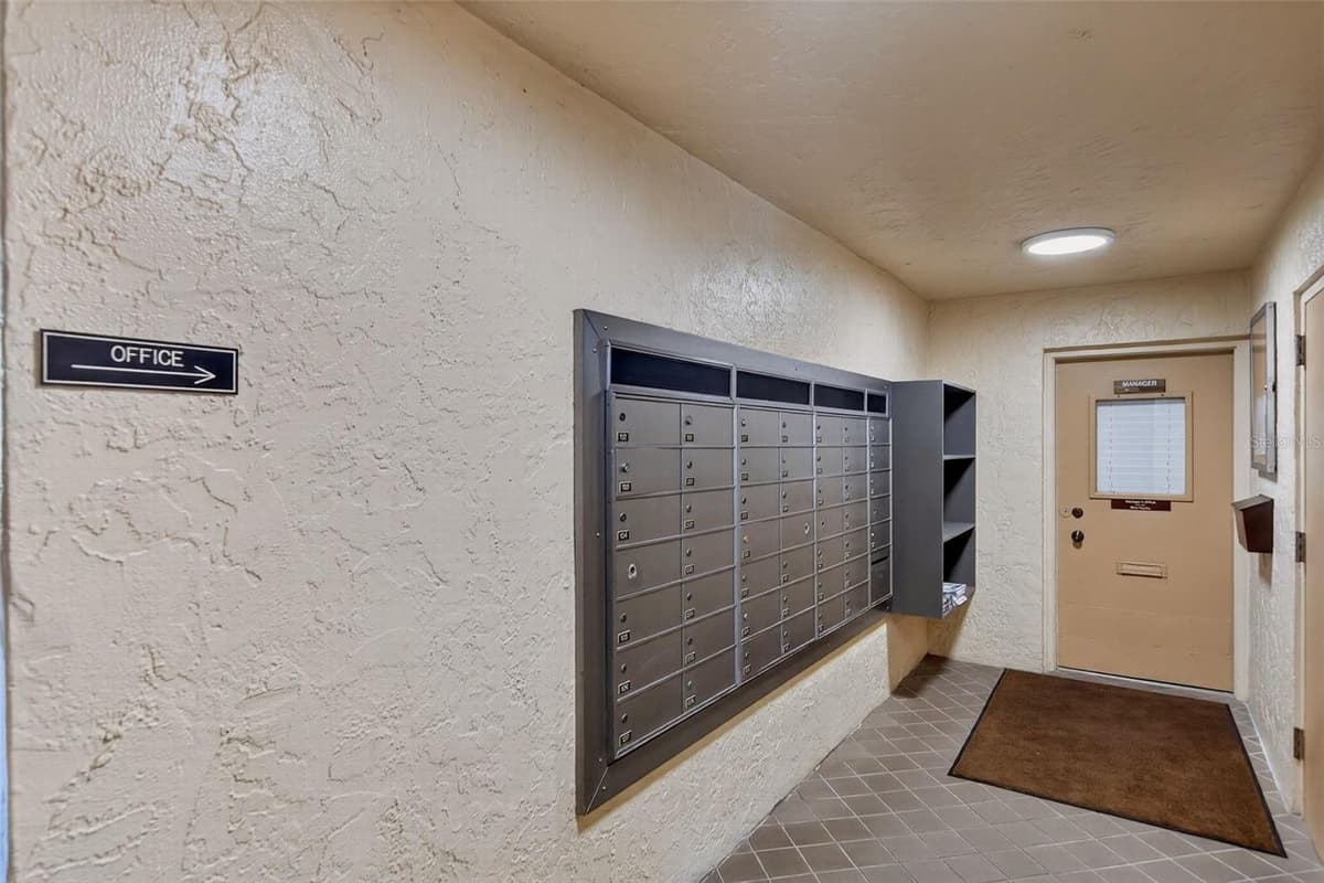 4325 GULF OF MEXICO DRIVE — photo 47 of 100