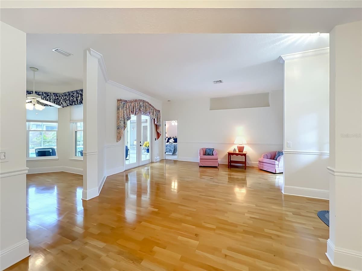 2667 COCHISE TRAIL — photo 10 of 92