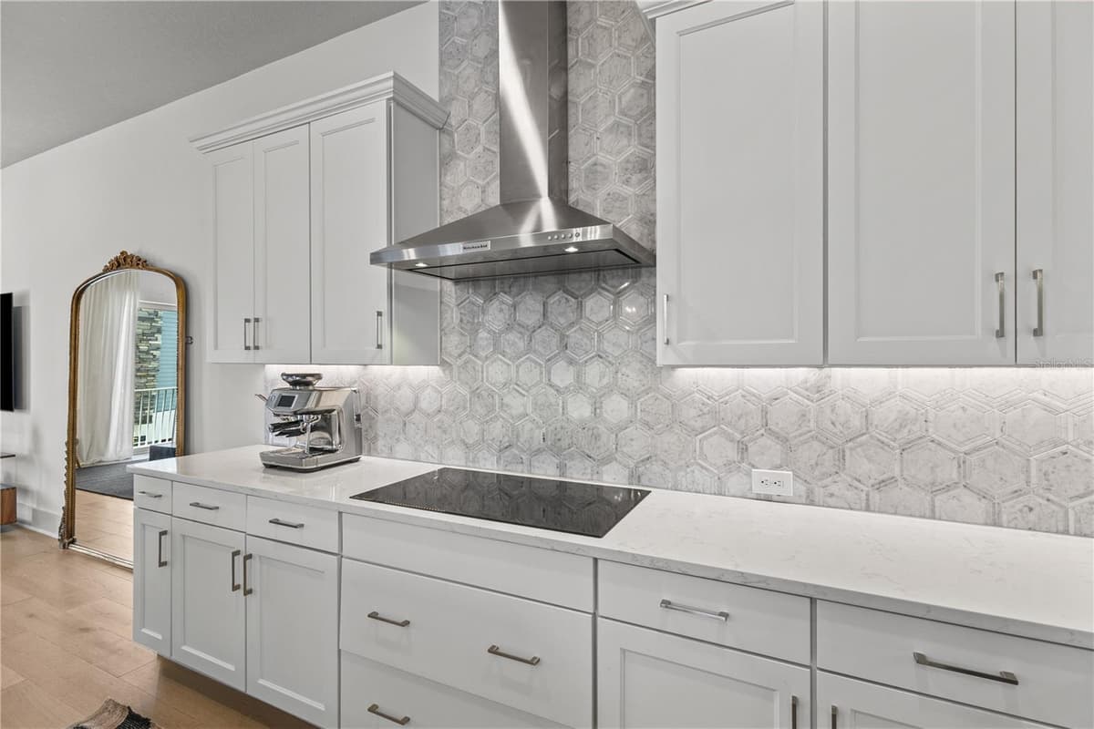 501 LAFAYETTE COURT — photo 11 of 36