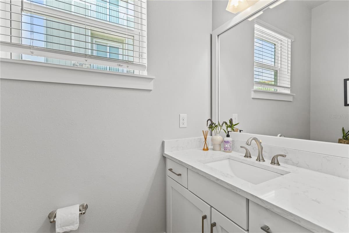 501 LAFAYETTE COURT — photo 23 of 36