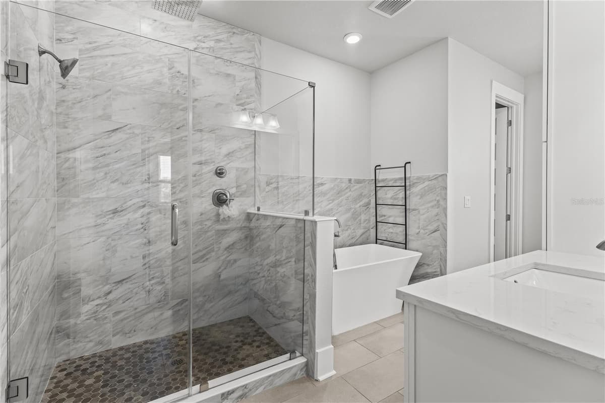 501 LAFAYETTE COURT — photo 29 of 36