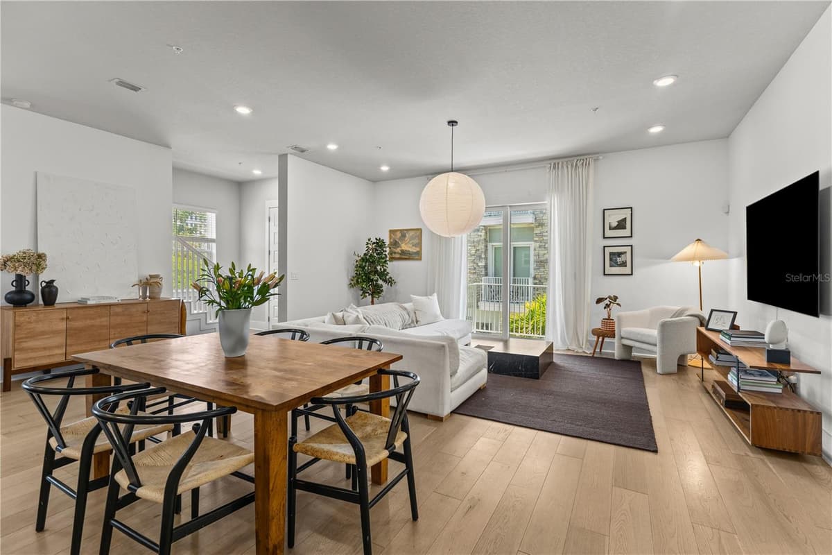 501 LAFAYETTE COURT — photo 15 of 36